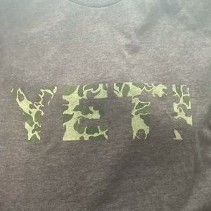Men’s Yeti Camo T-Shirt- Large (new without tags)